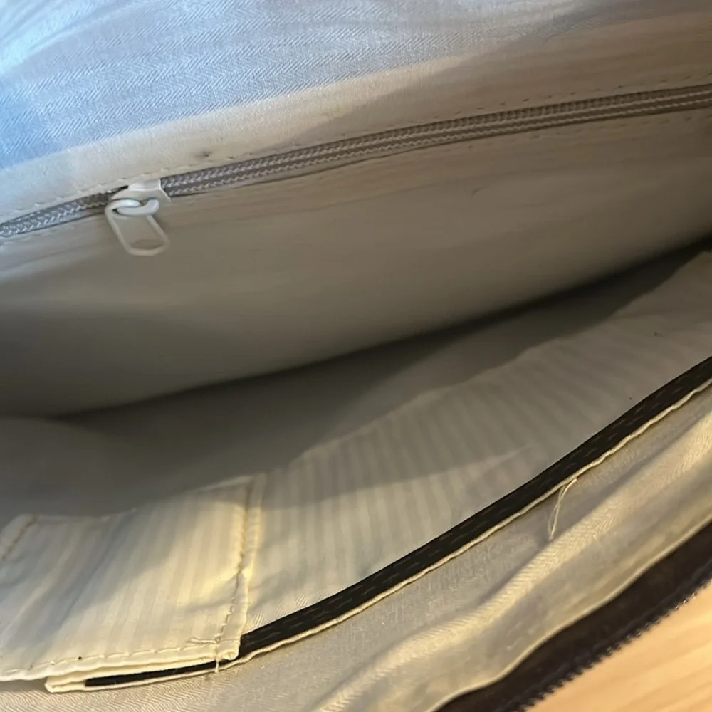 Cow Purse - Picture 6 of 9